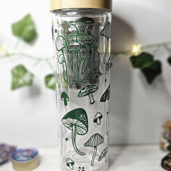 Mushroom Vibes Glasflasche mit Sieb – Bild 3